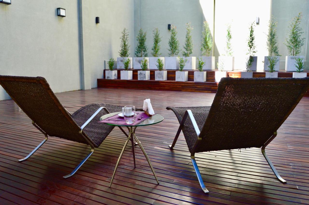 Hotel 6 De Octubre Buenos Aires Exterior photo